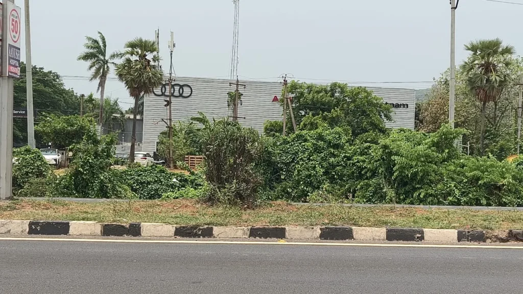 Commercial Land for Lease in Paradesipalem, Vizag – 6,000 Sq Yards